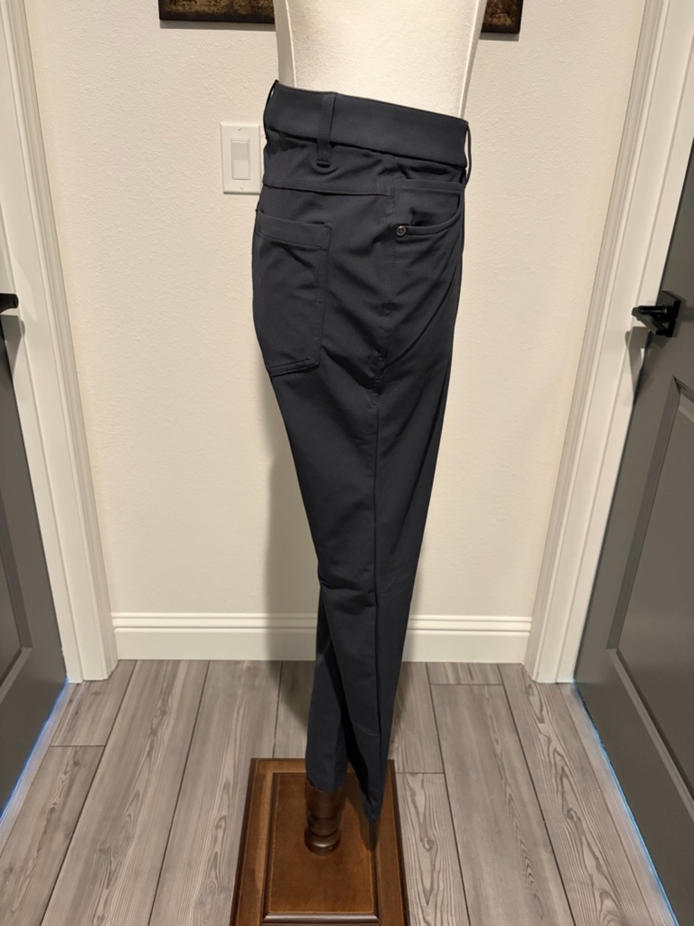 Men's Lululemon Skinny Fit ABC Warpstreme Pants - Charcoal - Picture 2 of 4